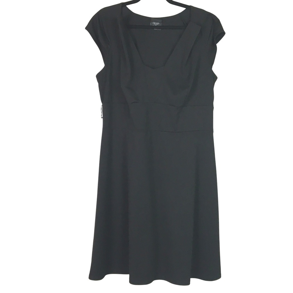 Torrid V-Neck Pleated Empire Waist Cap Sleeve Dress Size 2 Black
